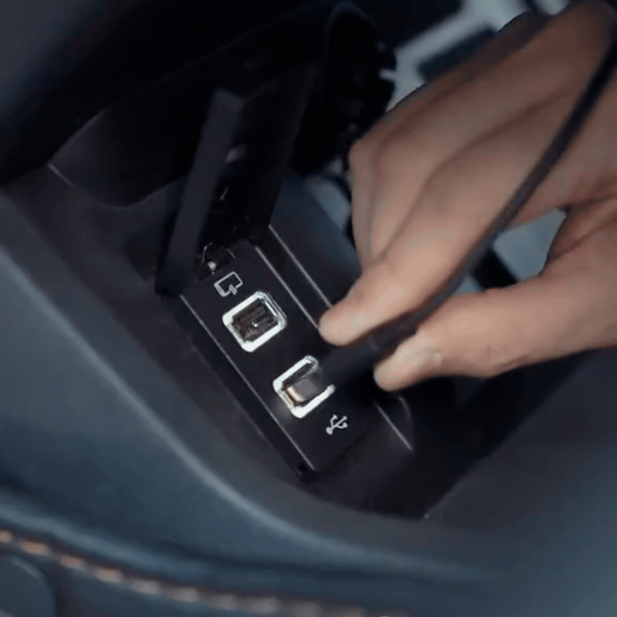 WOWストア 滑り止め一体型 車載ワイヤレス充電マット